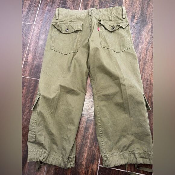 Levi’s jeans Capri chinos Olive Green Cargo Pants NWOT sz S - Picture 4 of 8